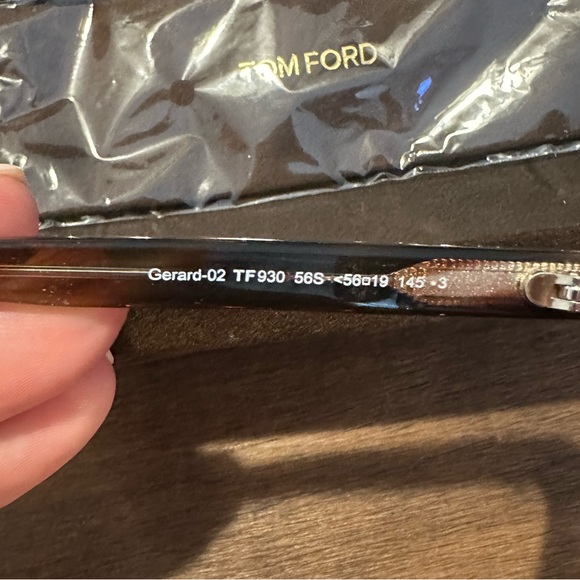 EUC Tom Ford Sunglasses - Picture 4 of 7